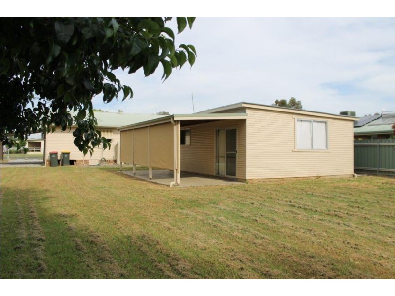 4 Veness Street, Manilla NSW 2346