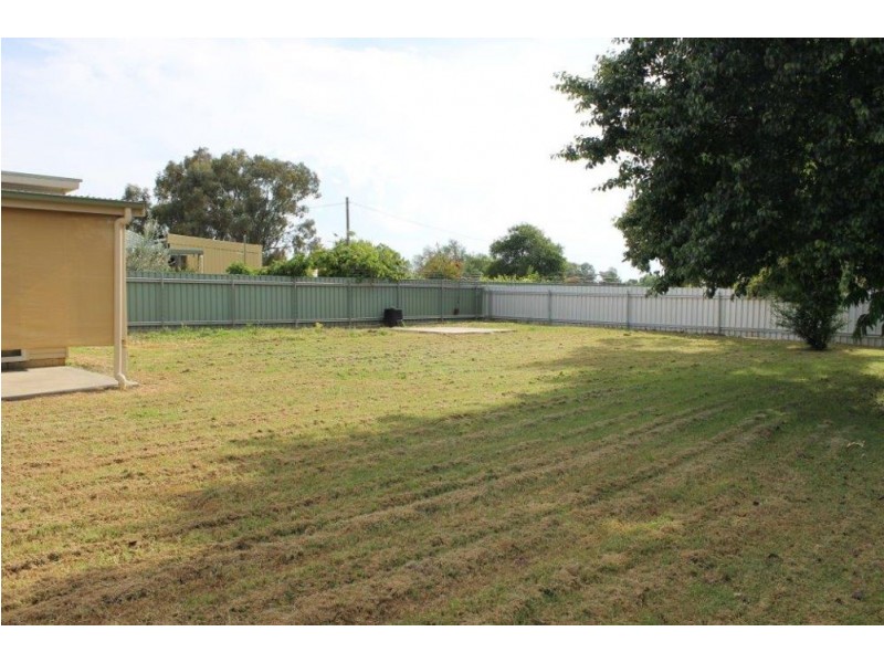 4 Veness Street, Manilla NSW 2346