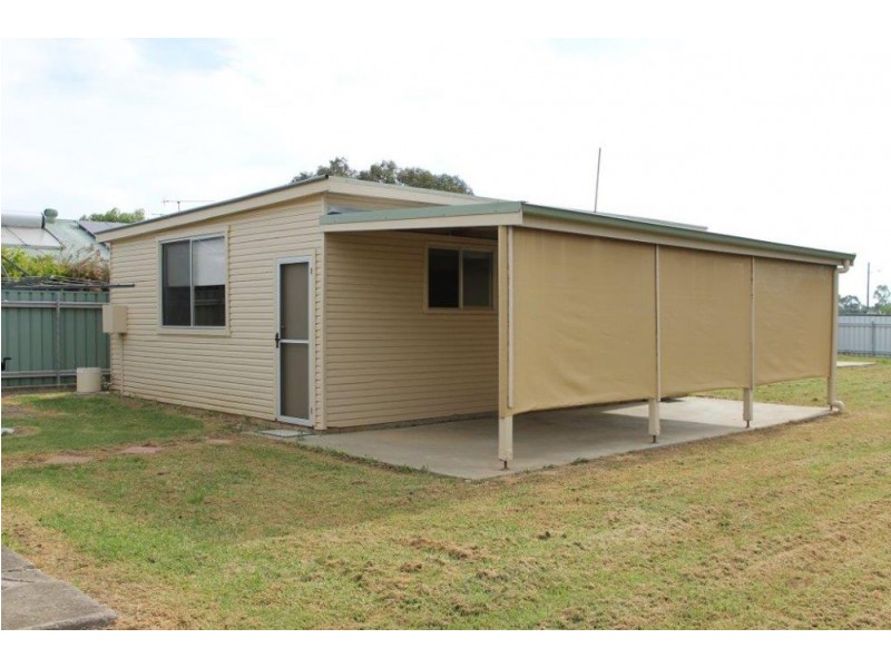 4 Veness Street, Manilla NSW 2346