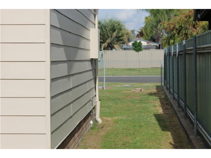 4 Veness Street, Manilla NSW 2346