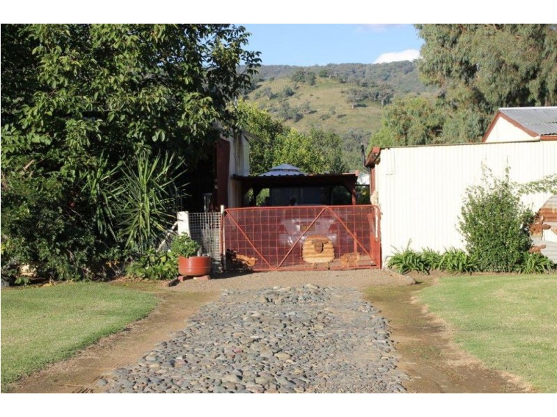 38-40 Canning Street, Woolomin NSW 2340