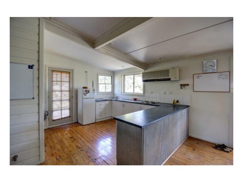 BELMONT, Tamworth NSW 2340