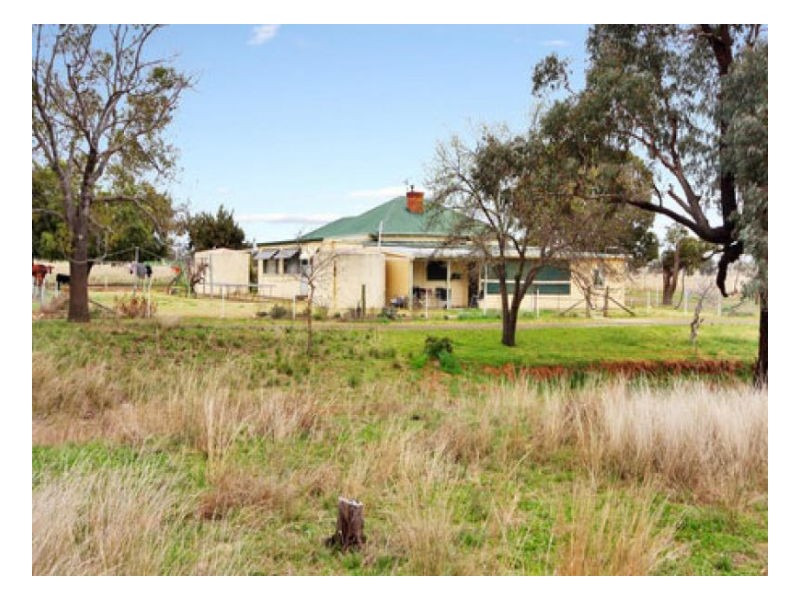 PHILLIP LANE, Tamworth NSW 2340