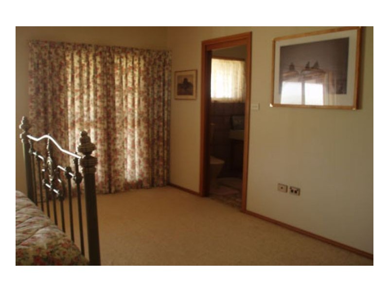 HIGHLANDS, Tamworth NSW 2340