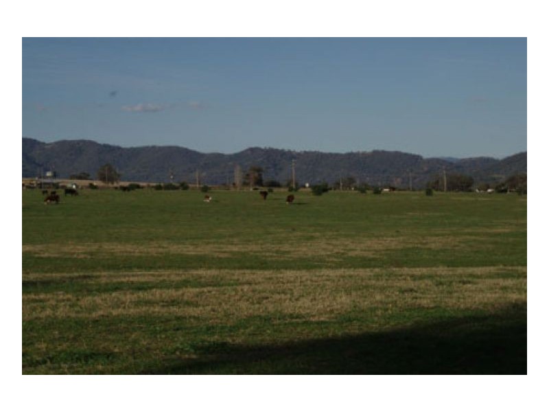 WOODLANDS, Tamworth NSW 2340