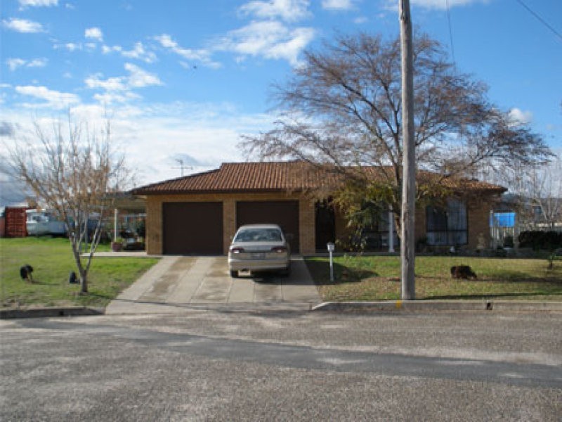 7 LINDON CRES, Kootingal NSW 2352