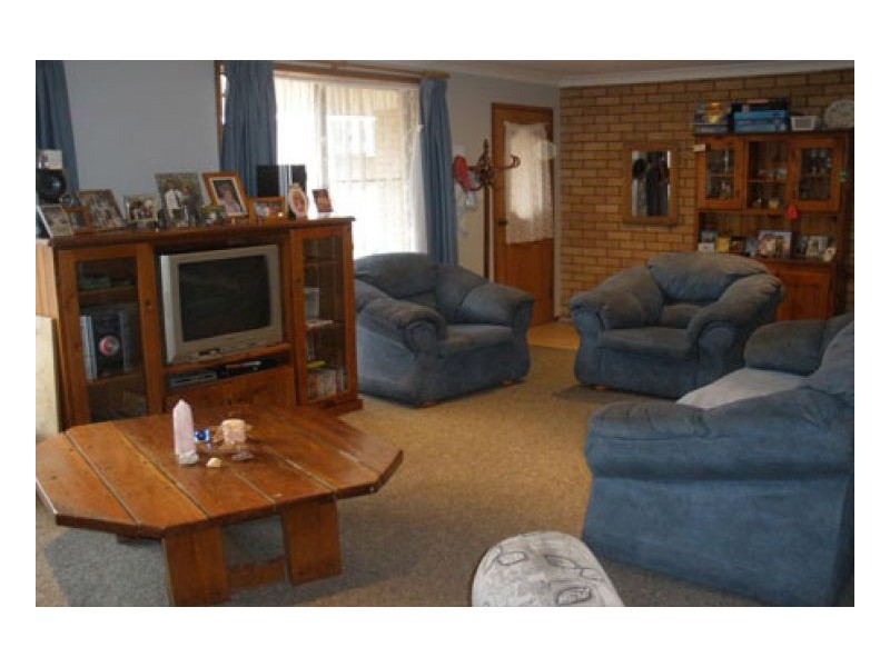 7 LINDON CRES, Kootingal NSW 2352