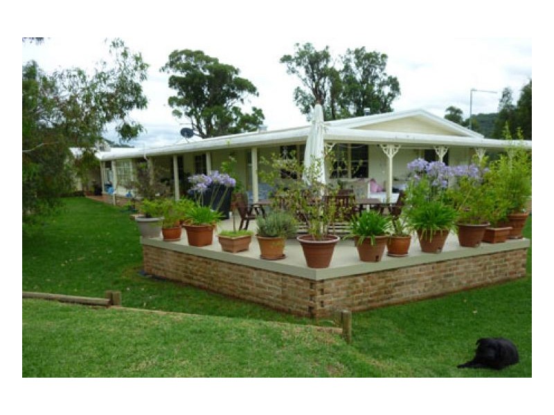 PINE HILL, Tamworth NSW 2340