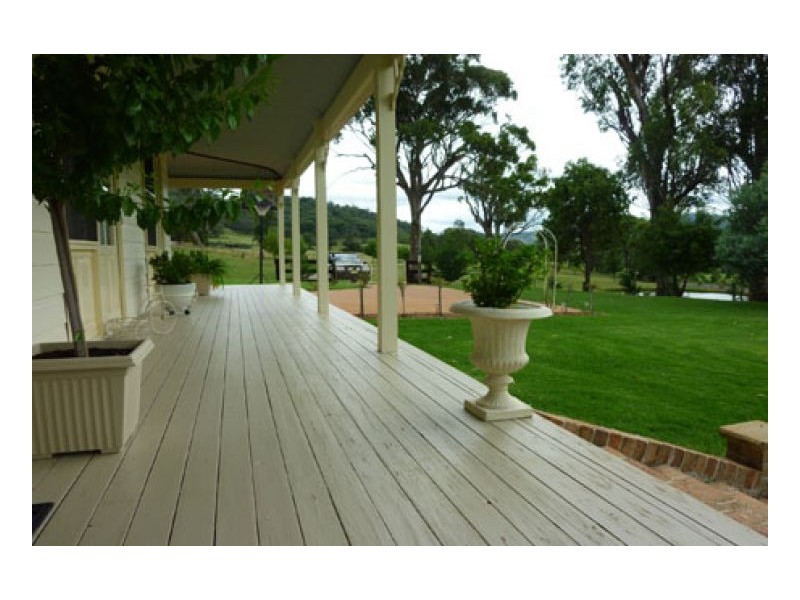 PINE HILL, Tamworth NSW 2340