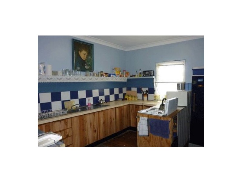 IONA, Tamworth NSW 2340