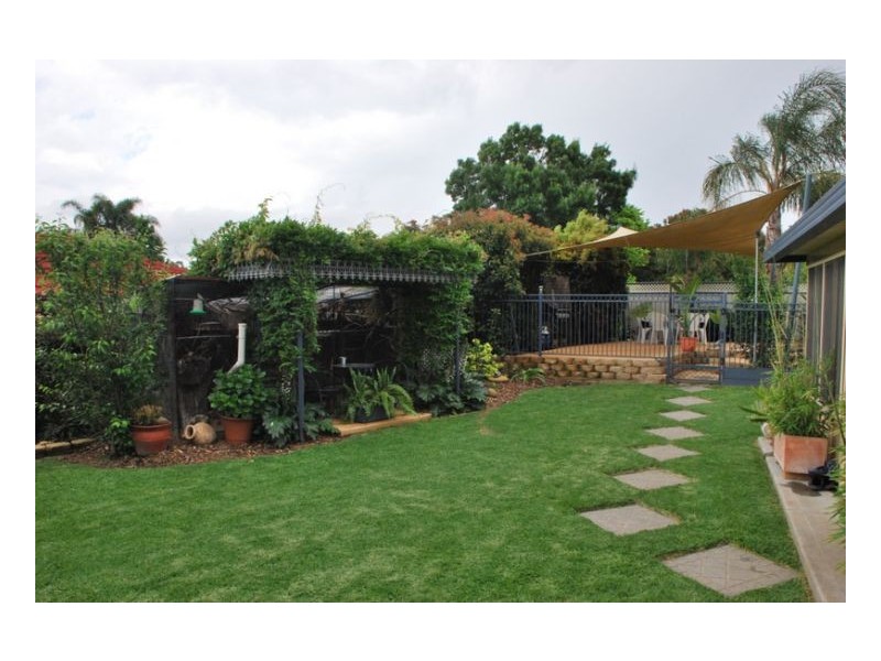 1 CAMIRA CRESCENT, Tamworth NSW 2340