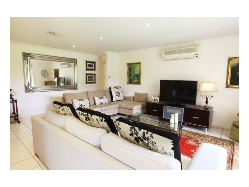 11 DANGAR CRESCENT, Kingswood NSW 2340