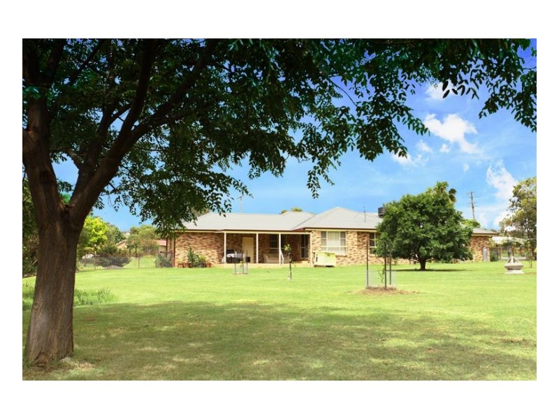 11 DANGAR CRESCENT, Kingswood NSW 2340