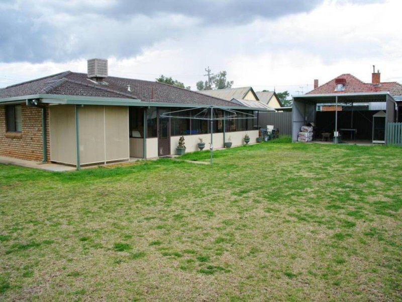 37 STRAFFORD ST, Manilla NSW 2346