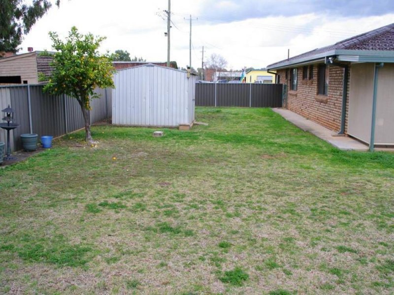 37 STRAFFORD ST, Manilla NSW 2346