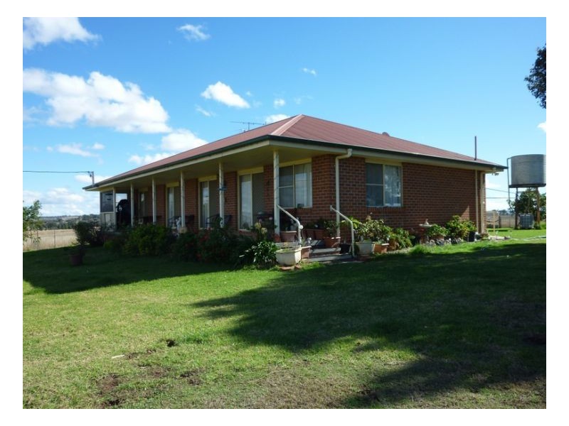 MOSSVALE, Tamworth NSW 2340