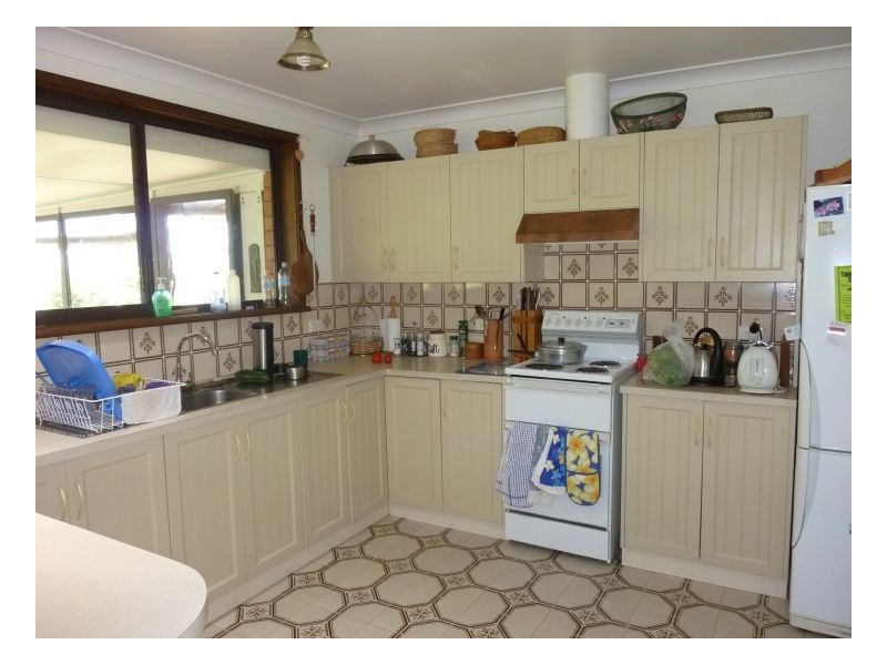 LOMBARDY, Tamworth NSW 2340