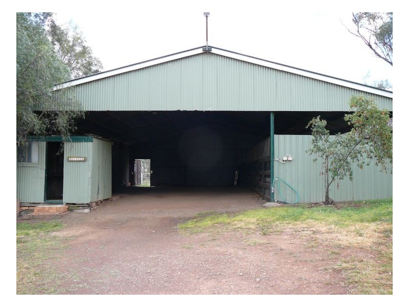 LOMBARDY, Tamworth NSW 2340