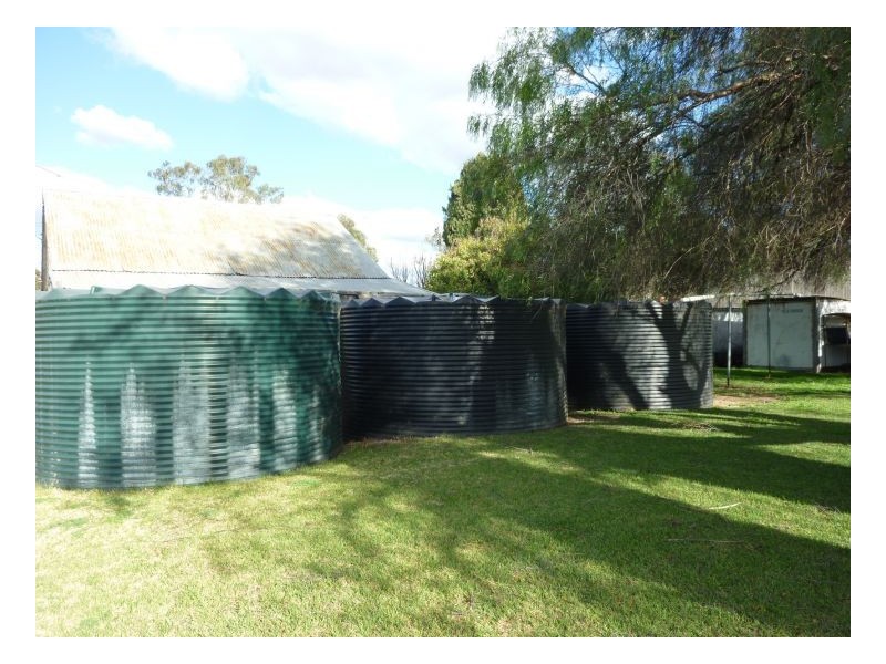 924 WARRAL ROAD, Tamworth NSW 2340