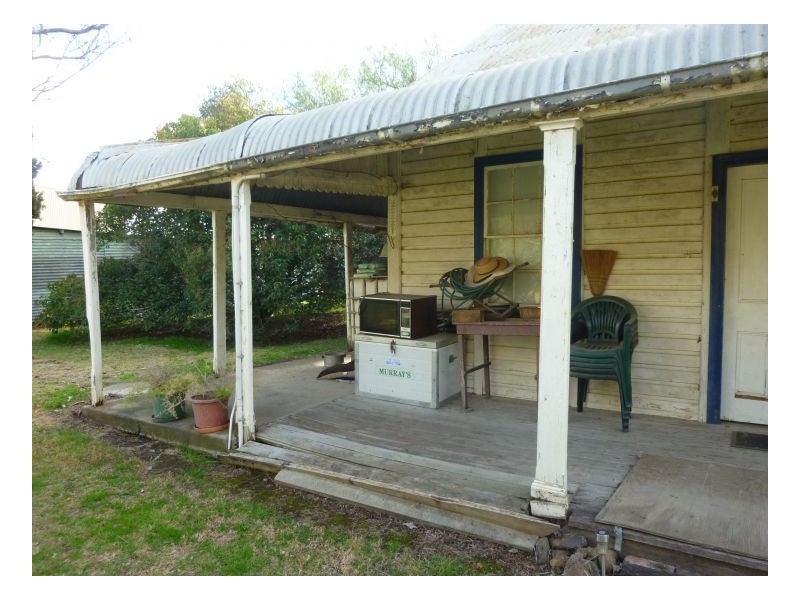 924 WARRAL ROAD, Tamworth NSW 2340