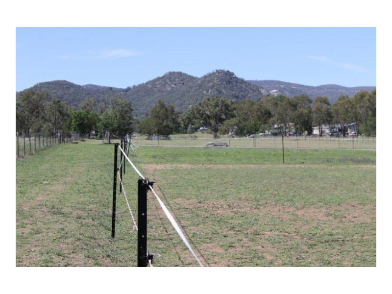 MERYLA – Moonbi, Tamworth NSW 2340