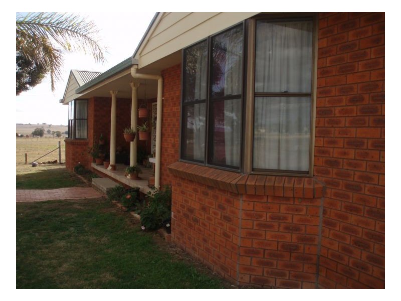 3 Warwick Road, Tamworth NSW 2340