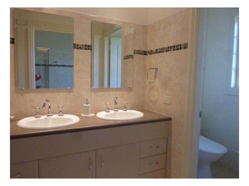 1 NARRAN PLACE, Tamworth NSW 2340