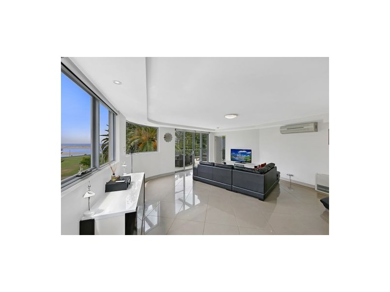 10/35-37 Coral Street, The Entrance NSW 2261