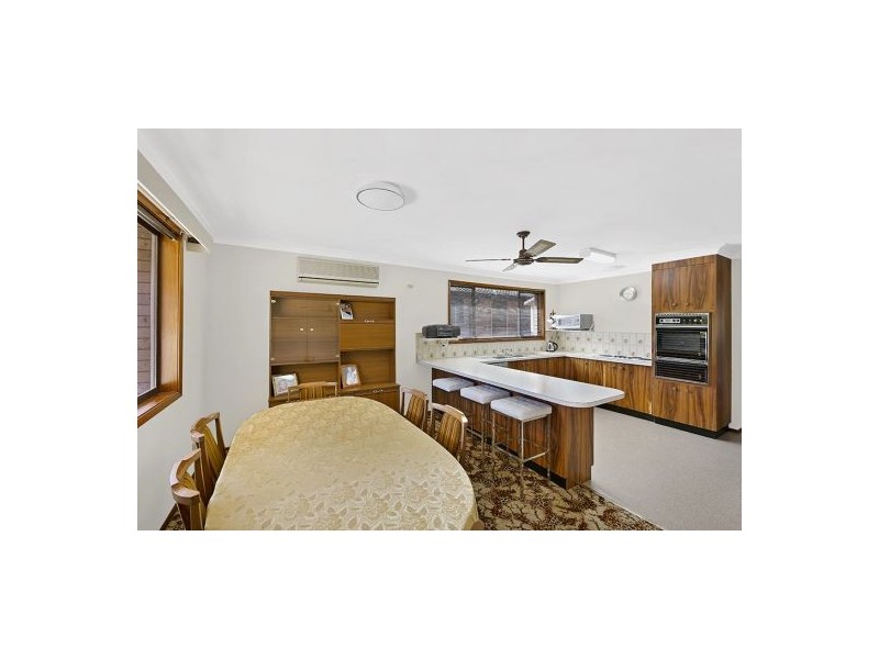 13 Hillcrest Avenue, Bateau Bay NSW 2261