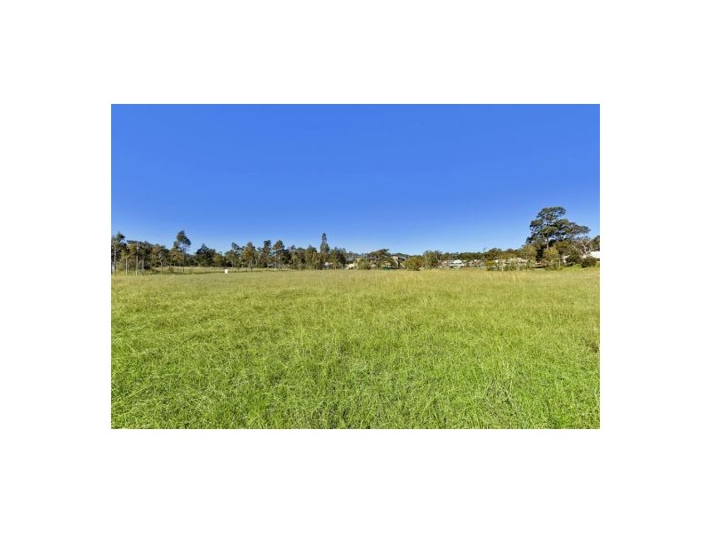 2 Figtree Boulevard, Wadalba NSW 2259