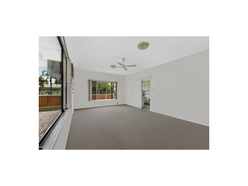 24 Second Avenue, Toukley NSW 2263