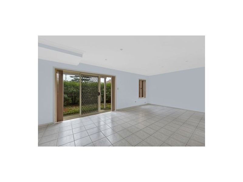 2/63 Warrigal Street, The Entrance NSW 2261