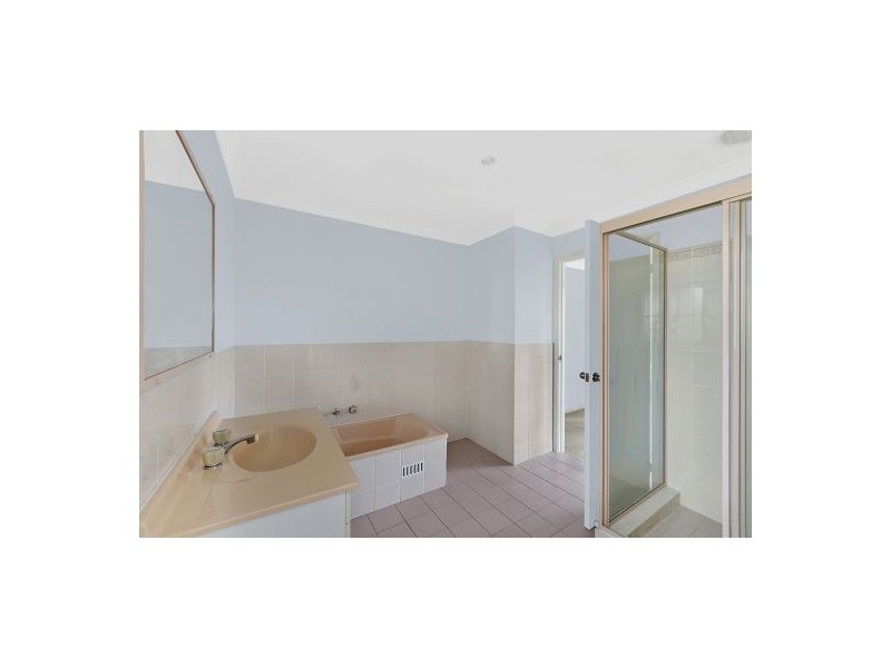 2/63 Warrigal Street, The Entrance NSW 2261