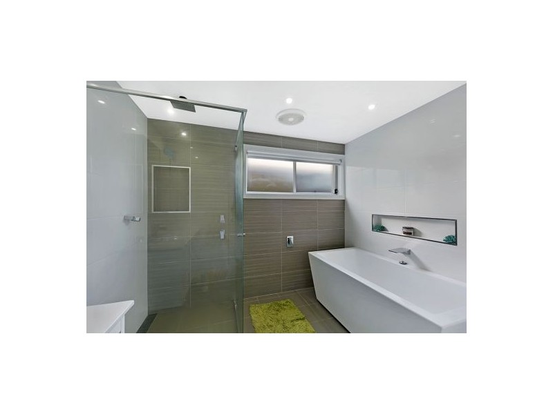 25 Captain Cook Crescent, Long Jetty NSW 2261