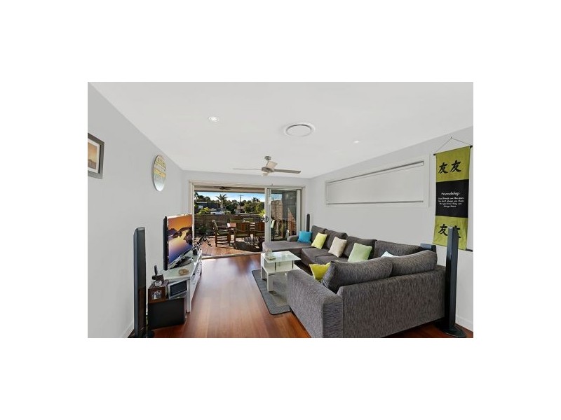 25 Captain Cook Crescent, Long Jetty NSW 2261