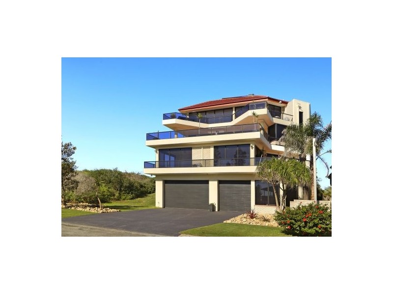 61 Bondi Road, The Entrance North NSW 2261