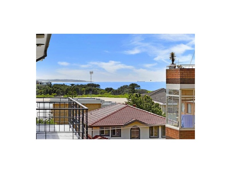 12/19 Ocean Parade, The Entrance NSW 2261