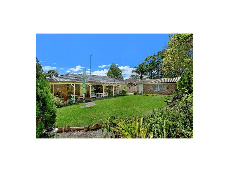 103 Cresthaven Avenue, Bateau Bay NSW 2261