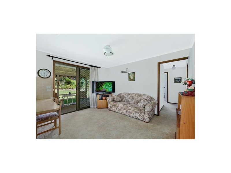 103 Cresthaven Avenue, Bateau Bay NSW 2261