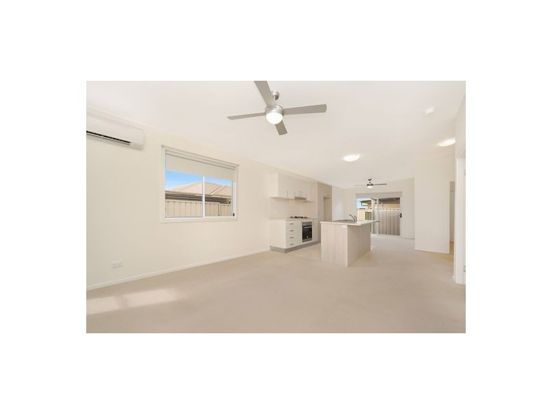 2/6 Chidgey Street, Cessnock NSW 2325