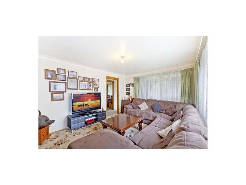 52 Bay Road, Blue Bay NSW 2261