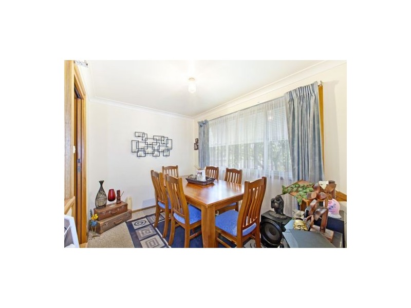 52 Bay Road, Blue Bay NSW 2261