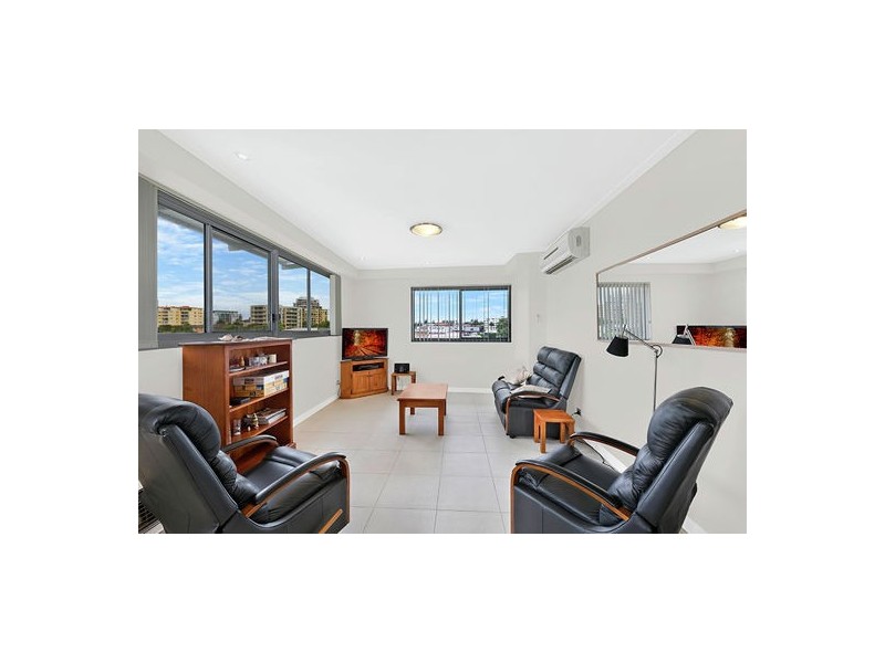 32/35-37 Coral Street, The Entrance NSW 2261