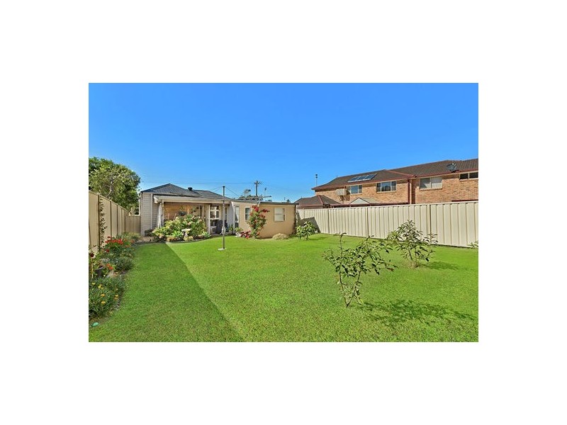 13b Park Road, The Entrance NSW 2261