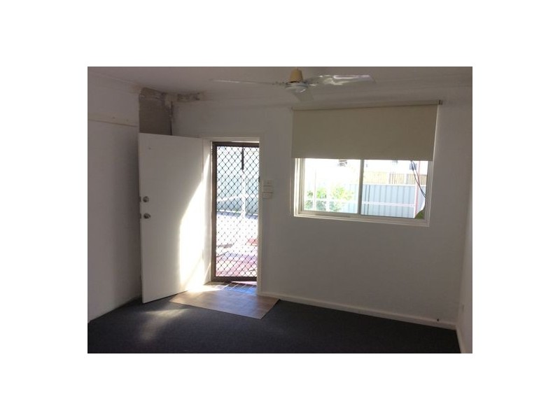 Studio/ 25 Benelong Street, The Entrance NSW 2261