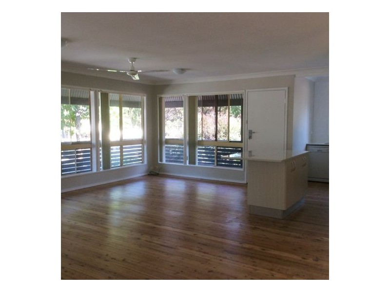 169 Bateau Bay Road, Bateau Bay NSW 2261