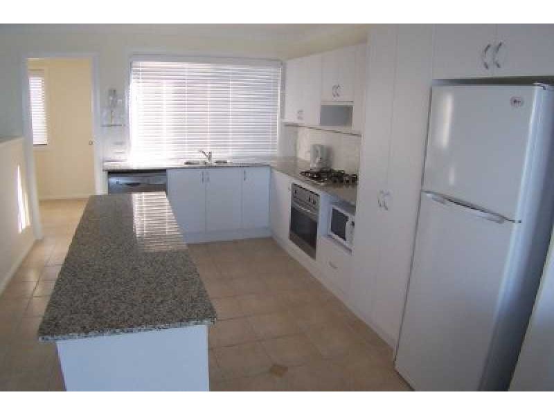 2/25 Hutton Road, The Entrance North NSW 2261