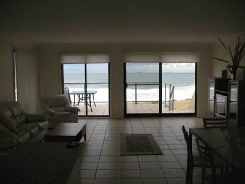 2/25 Hutton Road, The Entrance North NSW 2261