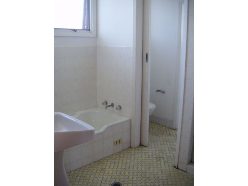 42 Manly Parade, The Entrance North NSW 2261