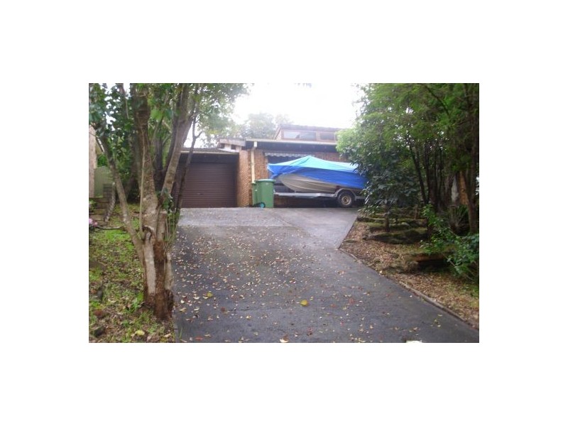 33 Pindarri Avenue, Berkeley Vale NSW 2261